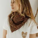 foulard-gaze-leopard-marron.webp