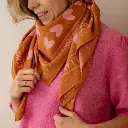 foulard-marron-rose (1).webp