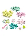 perles-en-bois-feuilles-et-fleurs-djeco (1).webp