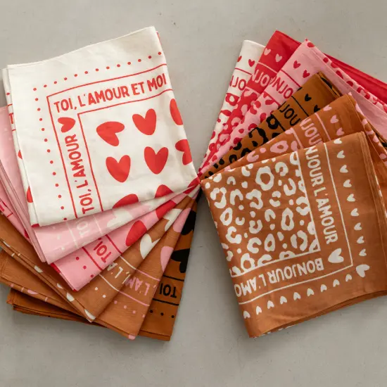 foulard-rose-rouge (4).webp