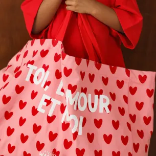 sac-cabas-toi-l-amouor-et-moi-rose-rouge (1).webp