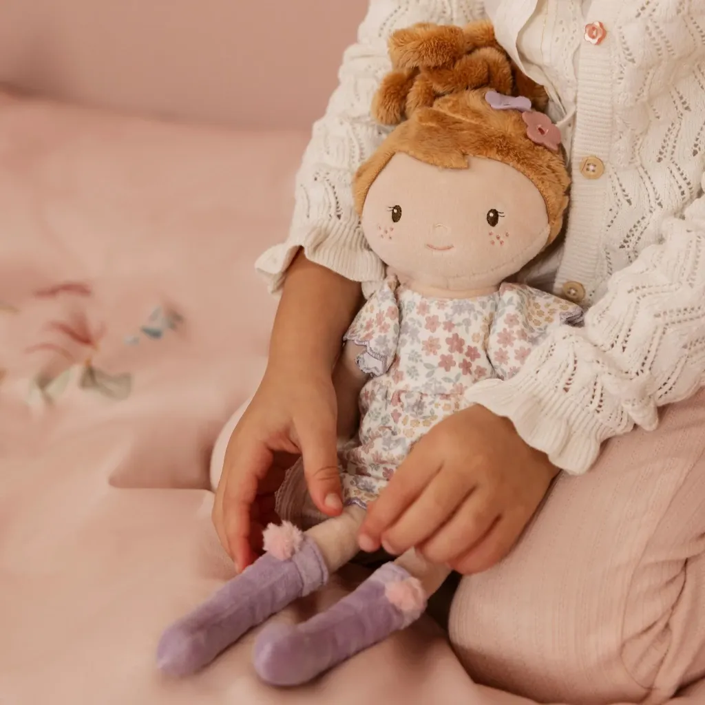 Little_Dutch_Kuschelpuppe_Ava_LD4667_4.webp