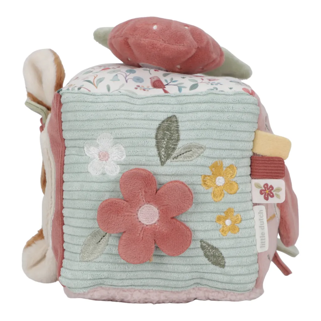 Little-Dutch-LD9009-Product-Softactivitycube-FairyGarden_3.webp