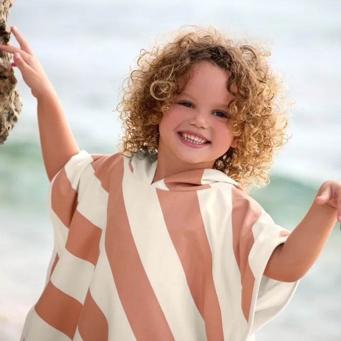 422-1271_lassig_poncho_stripes_clay_sea_salt_sea_5_.webp