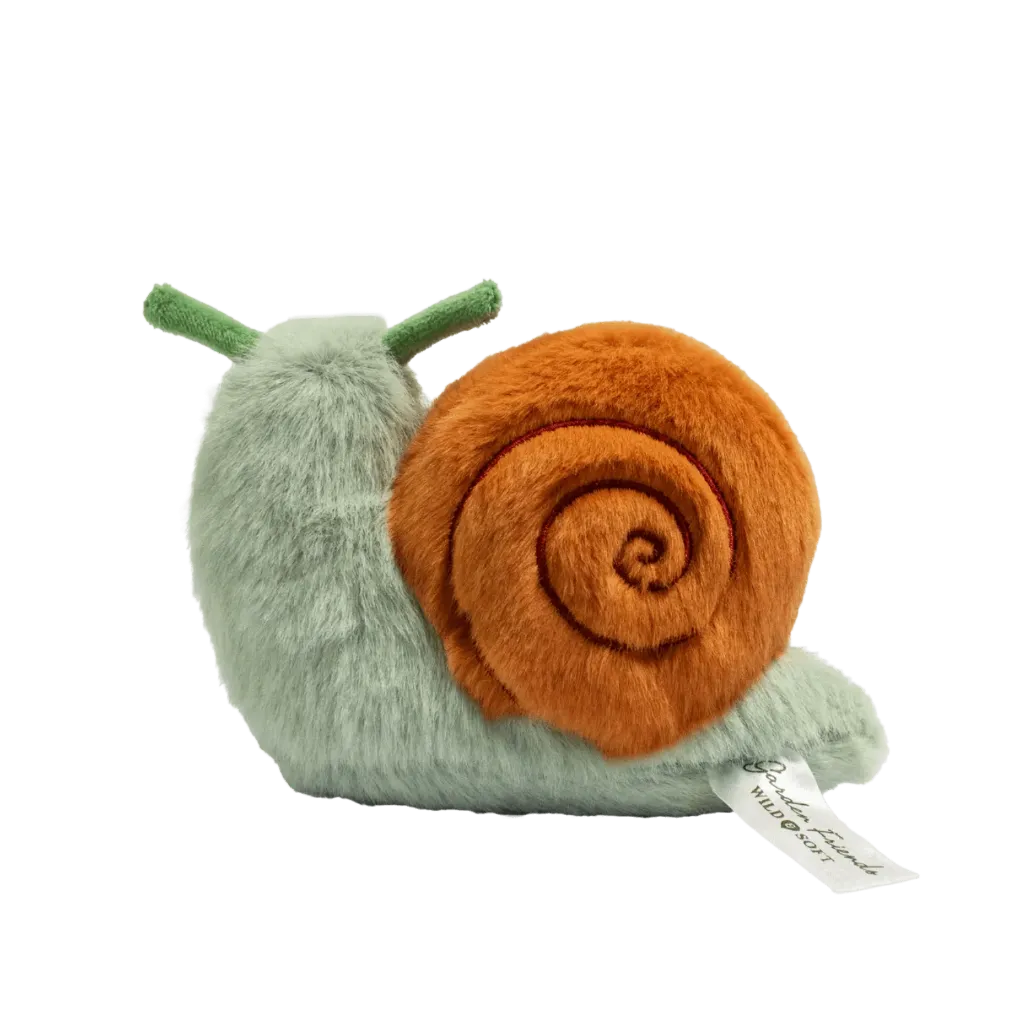 garden-friends-snail-2_0a782aa5-f156-4e1d-8ab2-1421851cec78.webp