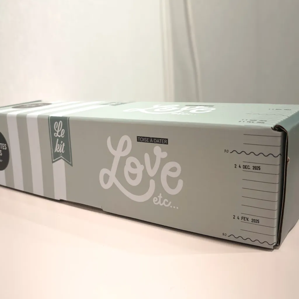 TOISE-LOVE-RAYURES_03_Square.webp