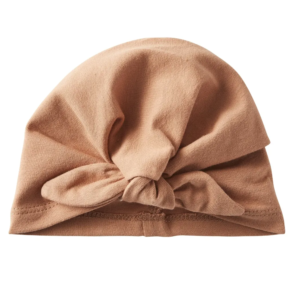 12645-Bonnet-naissance-forme-turban-cassonade-Bonnets-par-BBCo.jpg.webp
