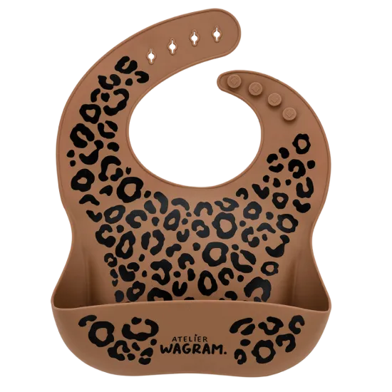 bavoir-silicone-caramel-leopard.webp