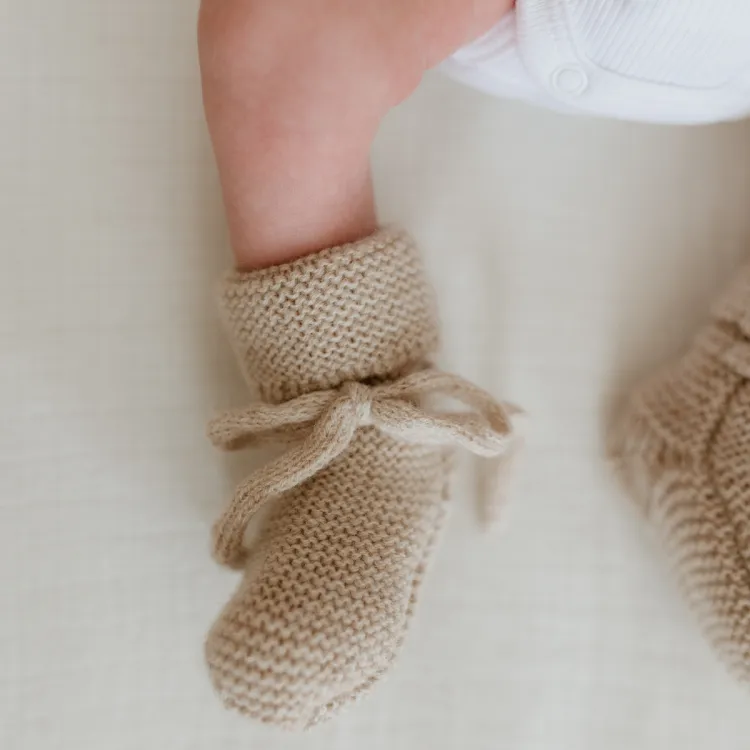chaussons-laine-merinos-sable (5).webp