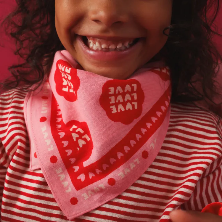 foulard-rose-rouge (1).webp
