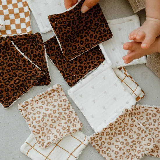 lingettes-lot-de-4-leopard-marron (1).webp