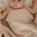 couverture-pilou-gaze-beige-petits-coeurs (1).jpg