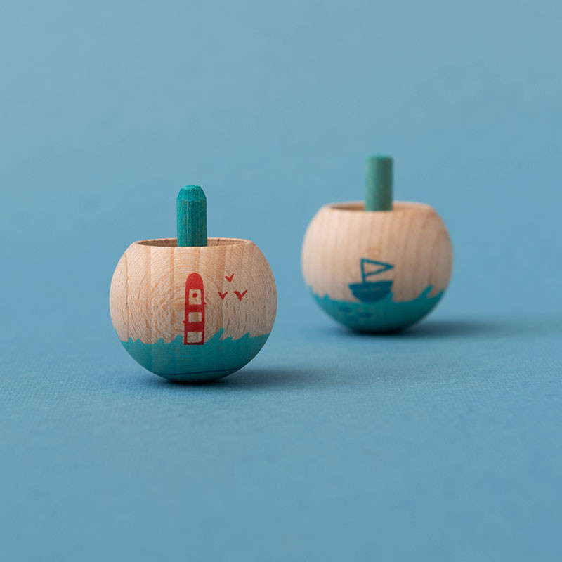 Londji-Toupies et yoyos-Little world sea top.jpg