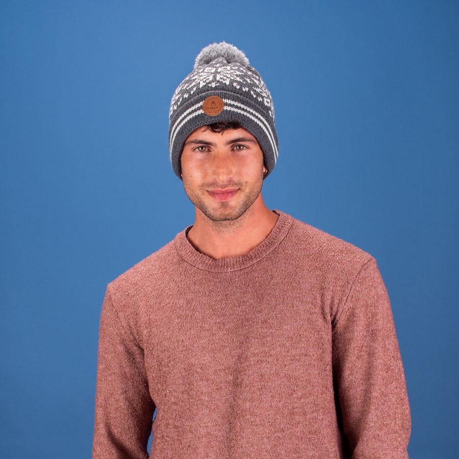 BAB-FW2122-CABAIA-BONNET-BEANIE-MAILLE-KNIT-POMPON-BOBBLES-APPLE-PEKIN-GREY-GRIS-MEN-BD_5365286c-6892-48ec-91ec-d79929b6f1e6_1512x.jpeg