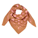 Foulard marron à cœurs roses