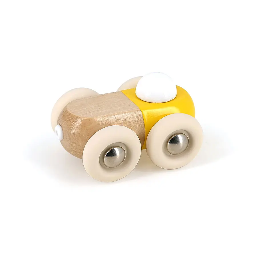 Voiture moit-moit jaune 