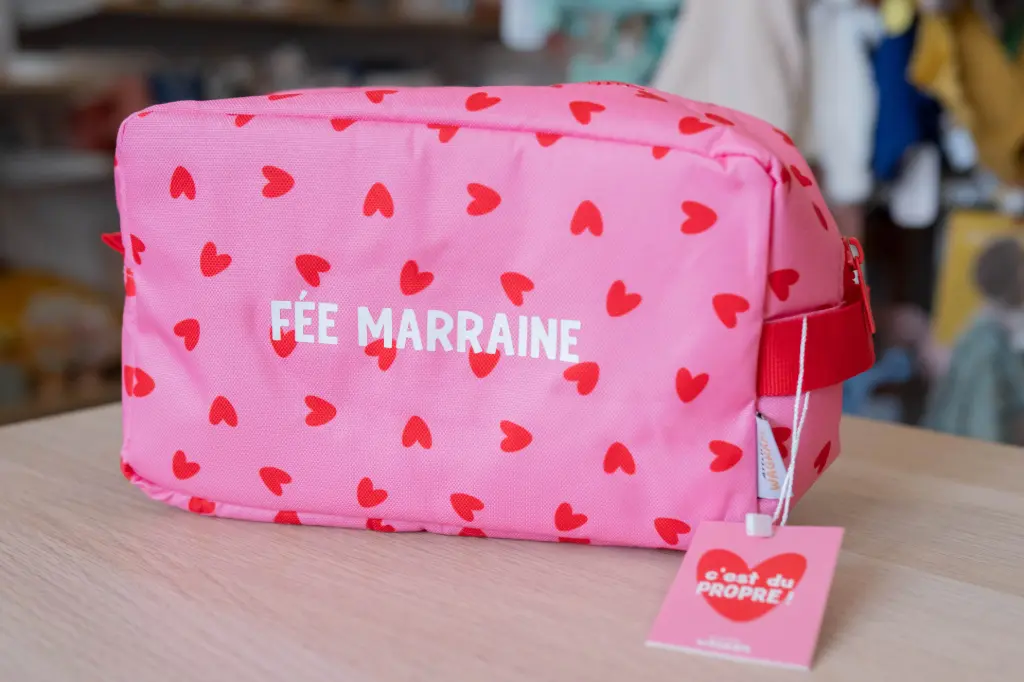 Trousse de toilette "Cœurs - Fée Marraine"