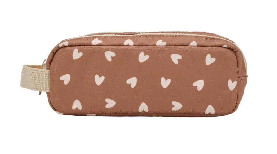Trousse "Cœurs beiges- fond marron" 