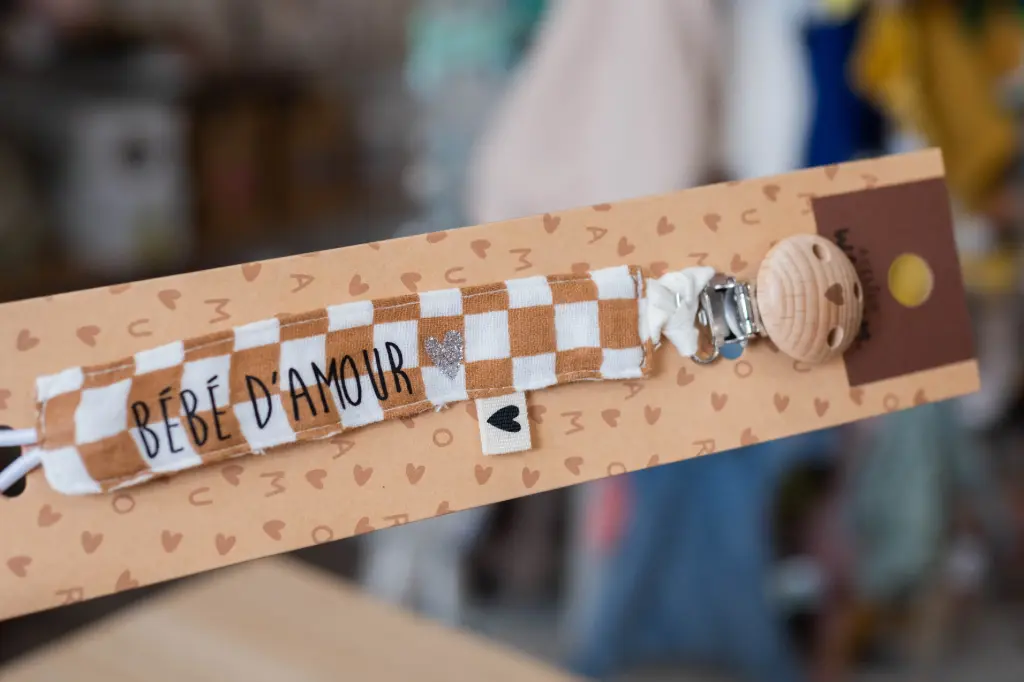 Attache-lolette en gaze de coton "damier"