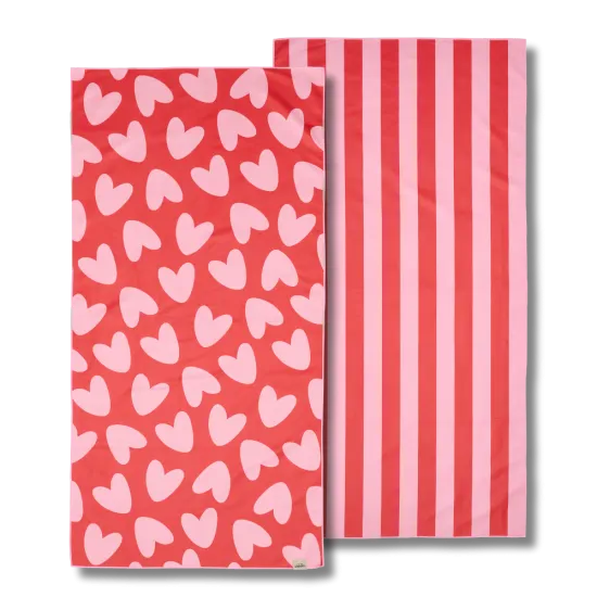 [WAGSKU112_003] Serviette microfibre rouge avec coeurs roses 70x140cm
