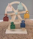 Grande roue en bois